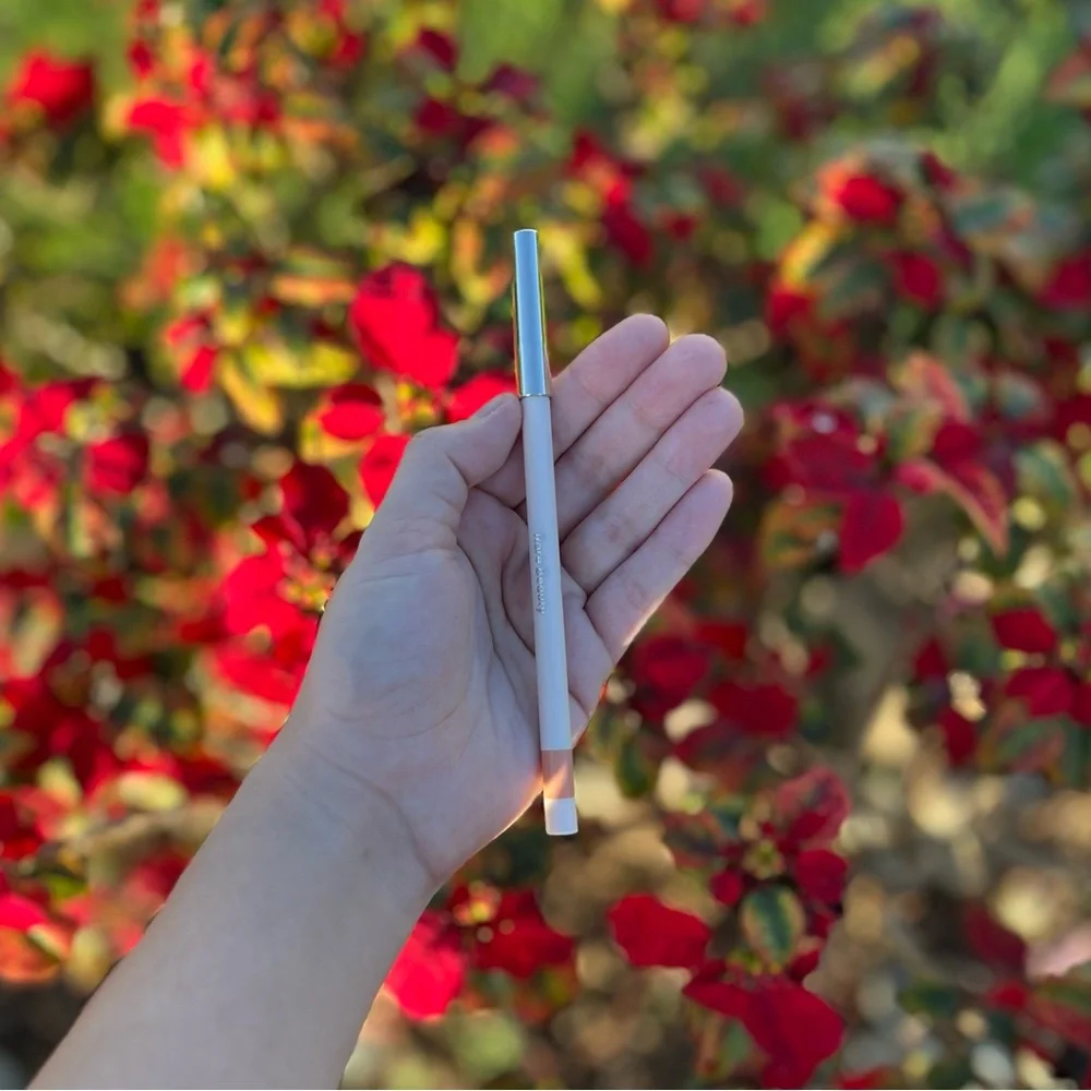 Rare Beauty Kind Words Matte Lip Liner • Talented